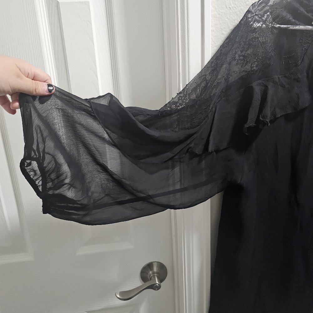 Royal Project Blouse - Picture 3 of 4